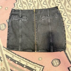 Old Navy Black Mini Skirt with Gold Zipper